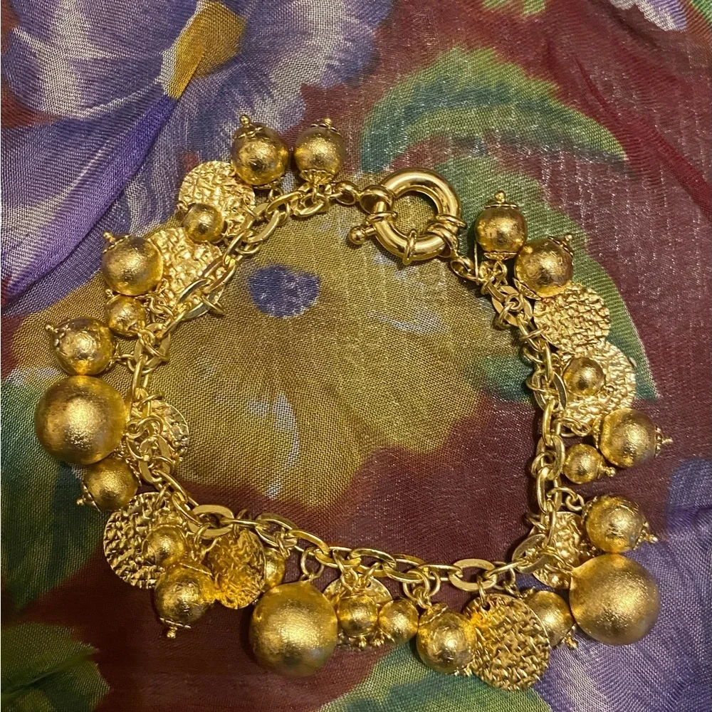 RIVKA FRIEDMAN - EUC - Oval Rolo Disc 18K Yellow Gold Plated Charm Bracelet.